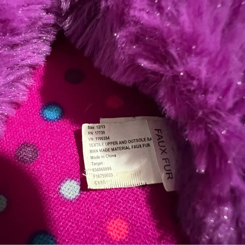 5/$25 Target Girls Slippers 12/13 Purple Faux Fur Flip Flops A3